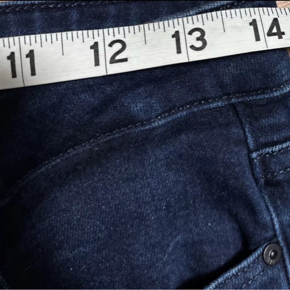 Paige Genevieve Flare Jeans 28x32 Denim Jeans - Picture 4 of 8